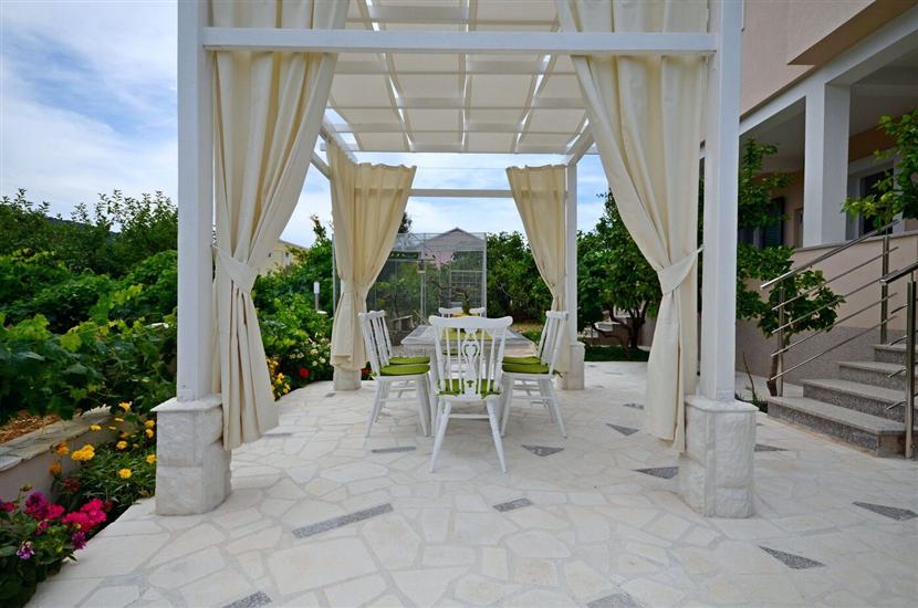 Apartment A1, for 6 persons