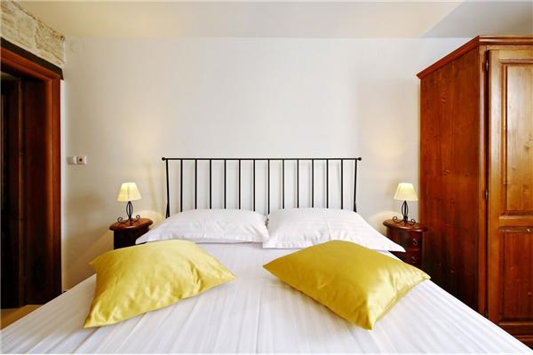 House K1, for 10 persons