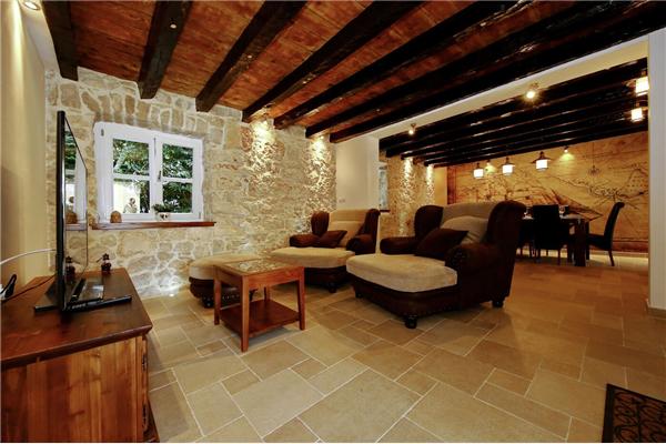 House K1, for 10 persons