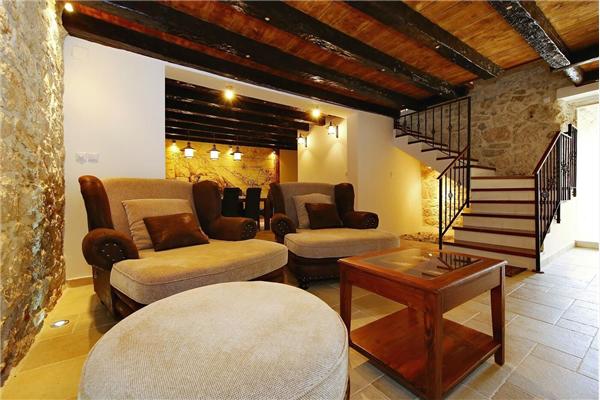 House K1, for 10 persons