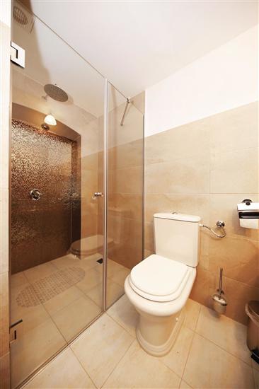 House K1, for 10 persons