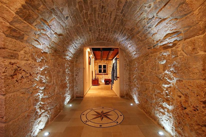 House K1, for 10 persons