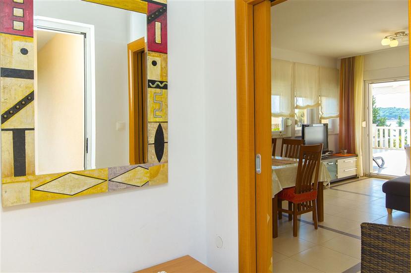 Apartment A1, for 6 persons