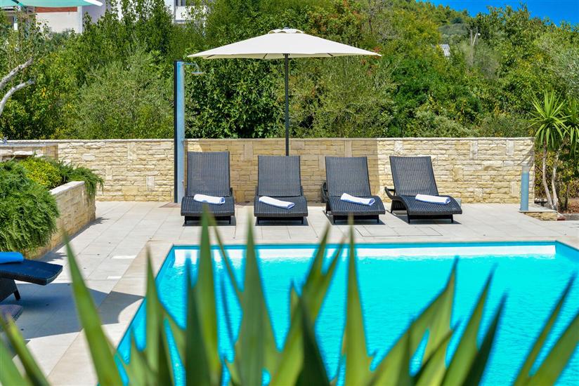 Apartments Villa Ana