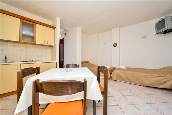 Apartment A2, for 4 persons