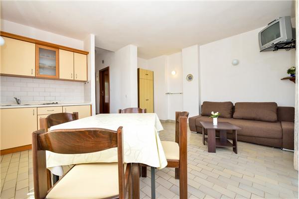 Apartment A4, for 4 persons