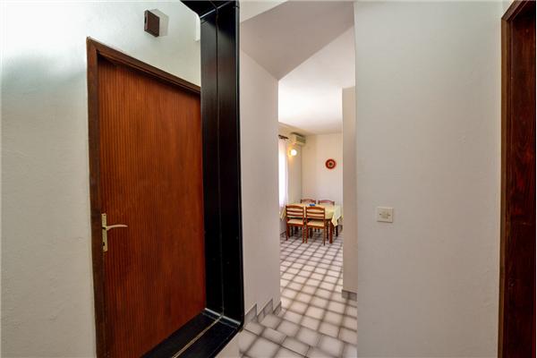 Apartment A6, for 4 persons