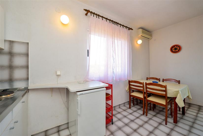 Apartment A6, for 4 persons