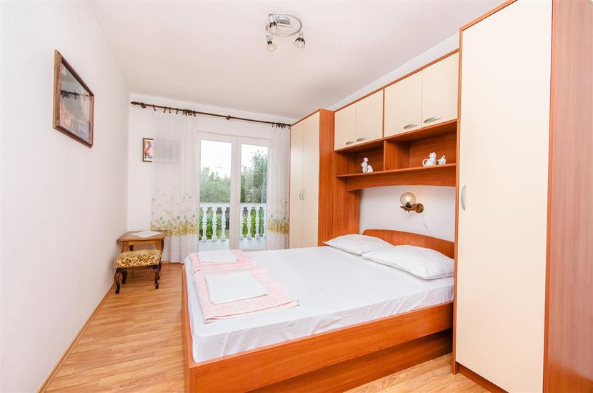 Apartment A1, for 6 persons
