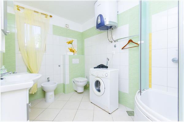 House K1, for 8 persons