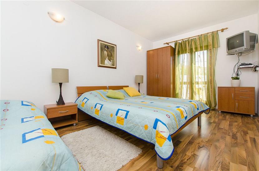 Apartment A3, for 5 persons