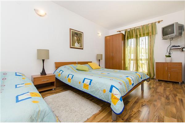 Apartment A3, for 5 persons