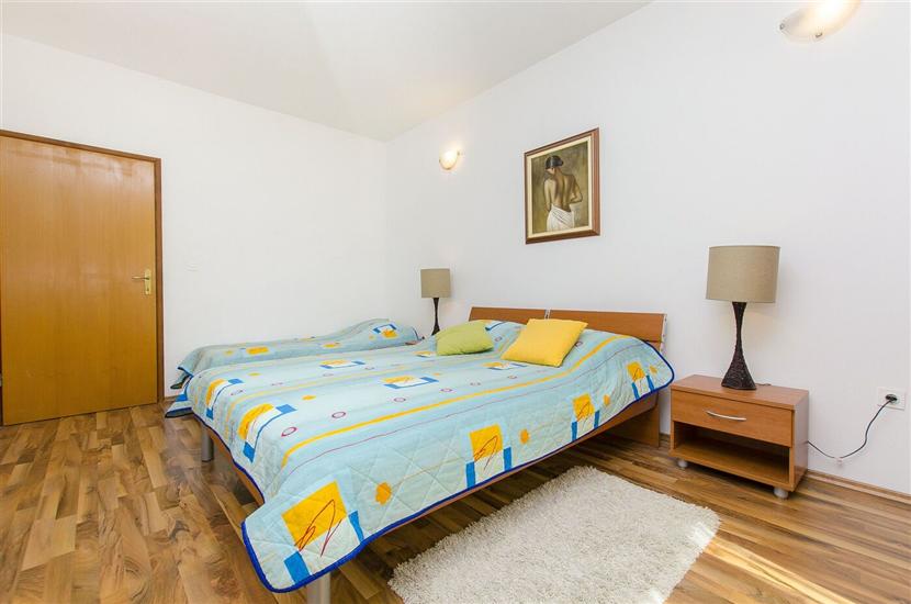 Apartment A3, for 5 persons