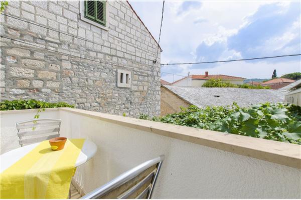 Apartment A3, for 5 persons