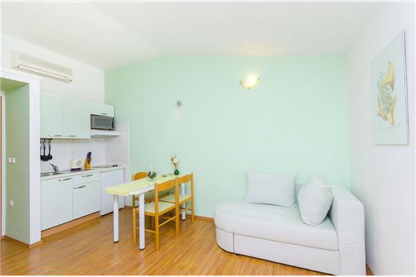 Apartment A2, for 3 persons