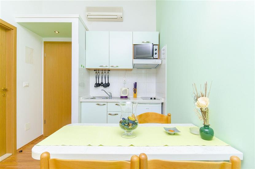 Apartment A2, for 3 persons