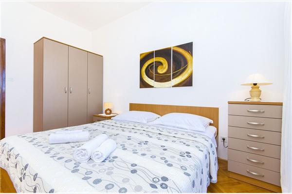Apartment A4, for 4 persons