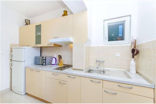 Apartment A4, for 4 persons