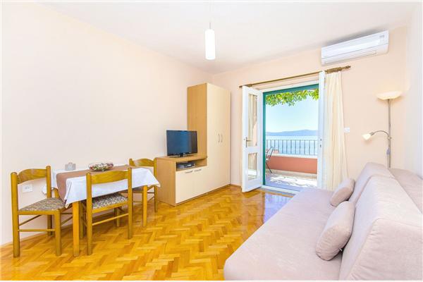 Apartment A4, for 4 persons