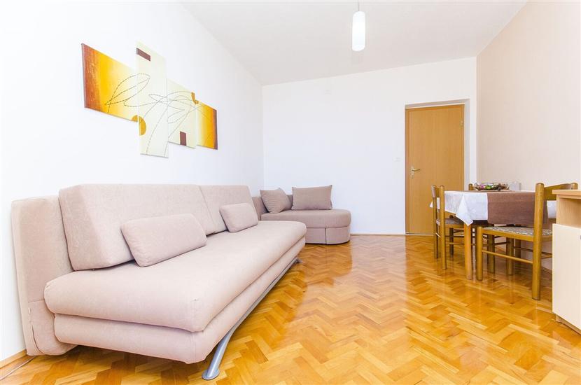 Apartment A4, for 4 persons