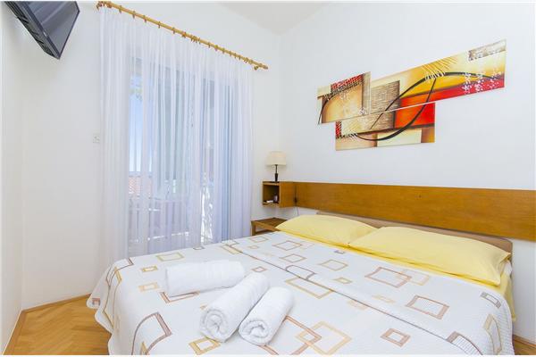 Apartment S1, for 2 persons