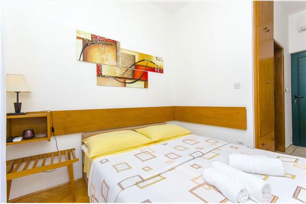 Apartment S1, for 2 persons