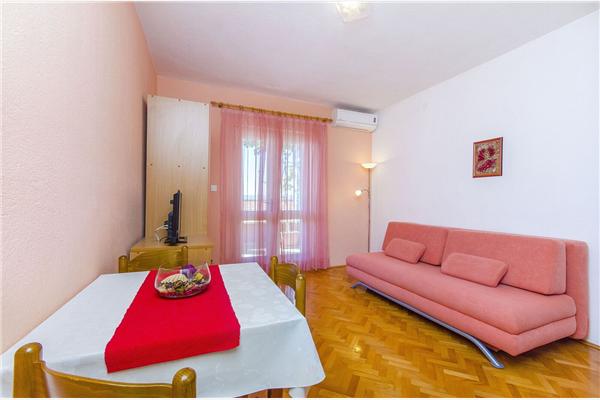 Apartment A5, for 4 persons