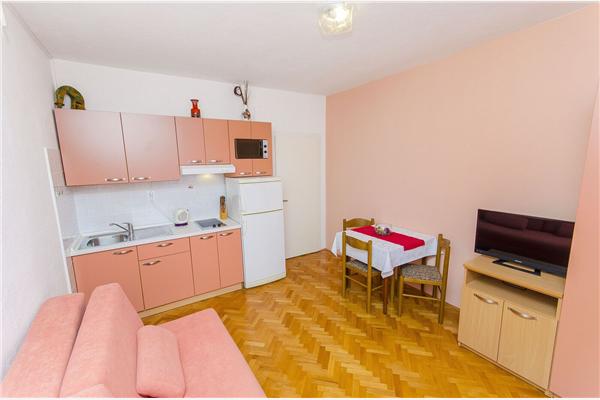 Apartment A5, for 4 persons