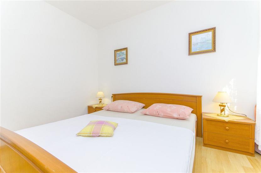 Apartment A5, for 5 persons