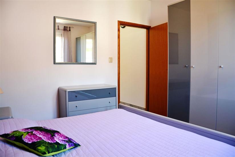 Apartment A2, for 6 persons