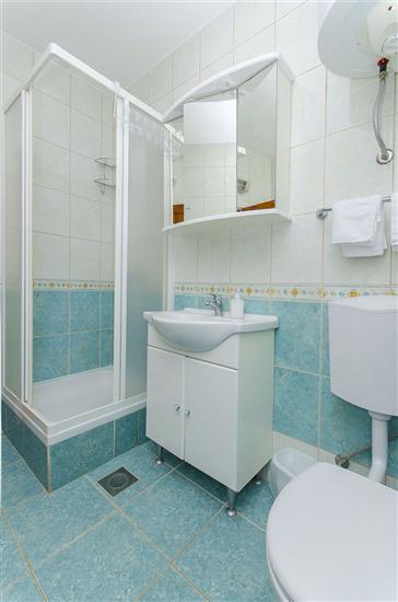 Apartment A2, for 5 persons