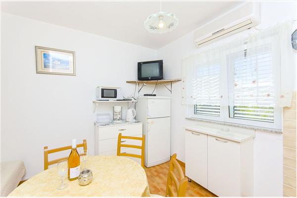 Apartment A2, for 5 persons