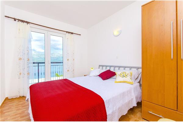 Apartment A2, for 5 persons