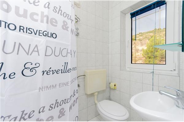 Apartment A2, for 6 persons