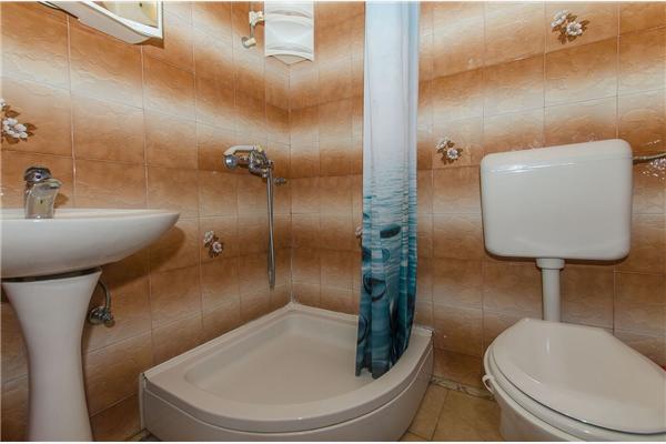 Apartment A1, for 6 persons