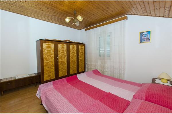 Apartment A1, for 6 persons