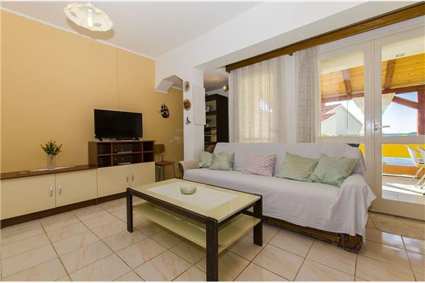 Apartment A1, for 6 persons