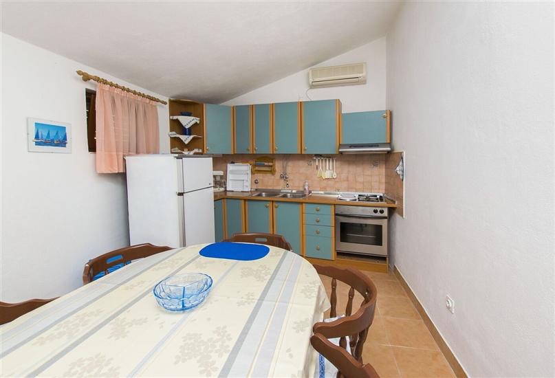 Apartment A2, for 4 persons