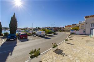 Apartment - Jezera - island Murter