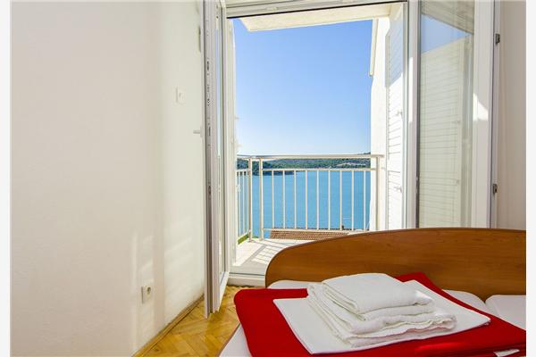 Apartment A1, for 5 persons