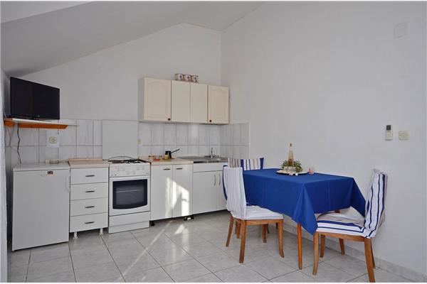 Apartment A2, for 3 persons