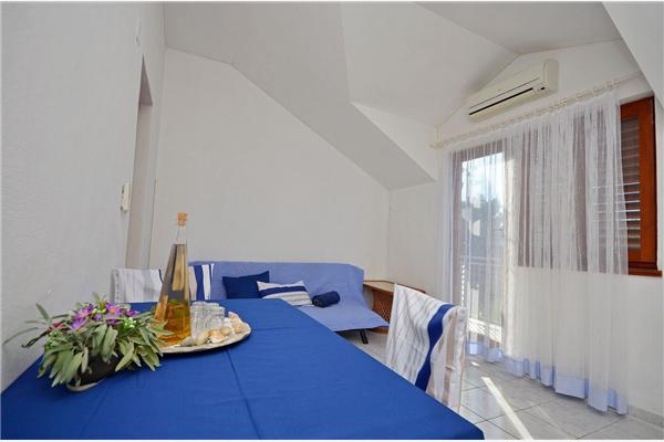 Apartment A2, for 3 persons