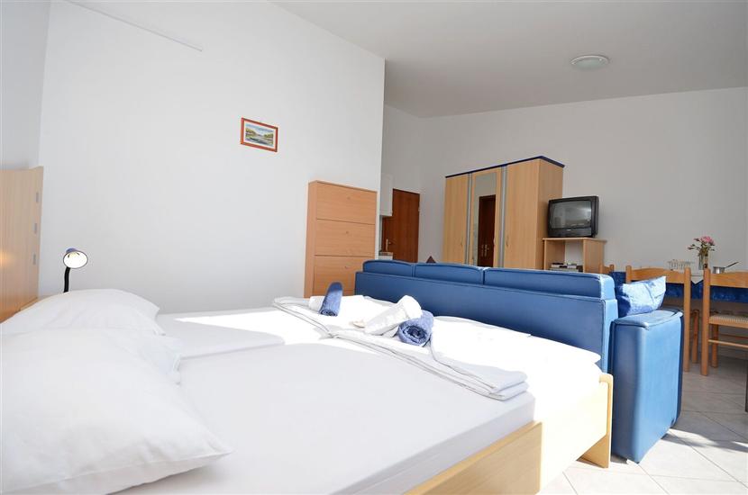 Apartment A6, for 3 persons