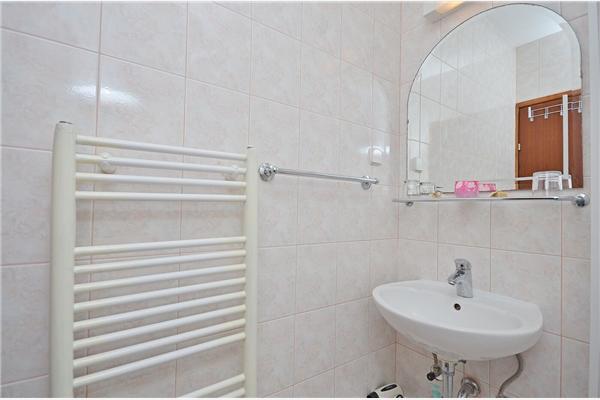 Apartment A7, for 5 persons