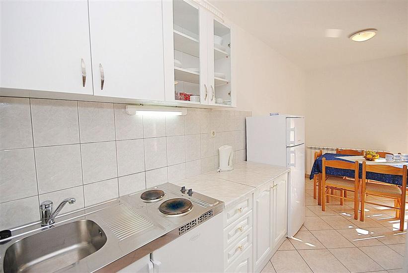 Apartment A7, for 5 persons
