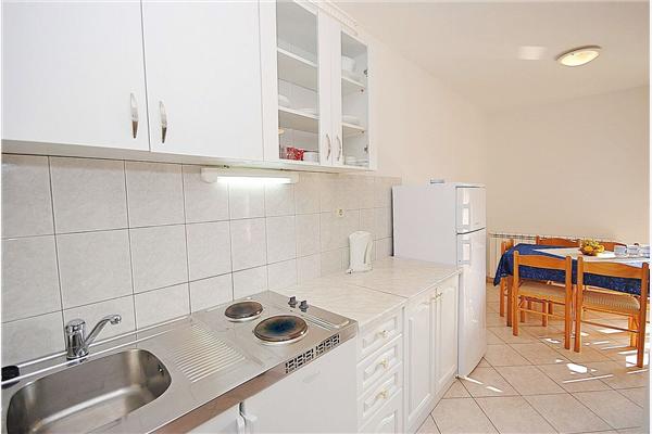 Apartment A7, for 5 persons