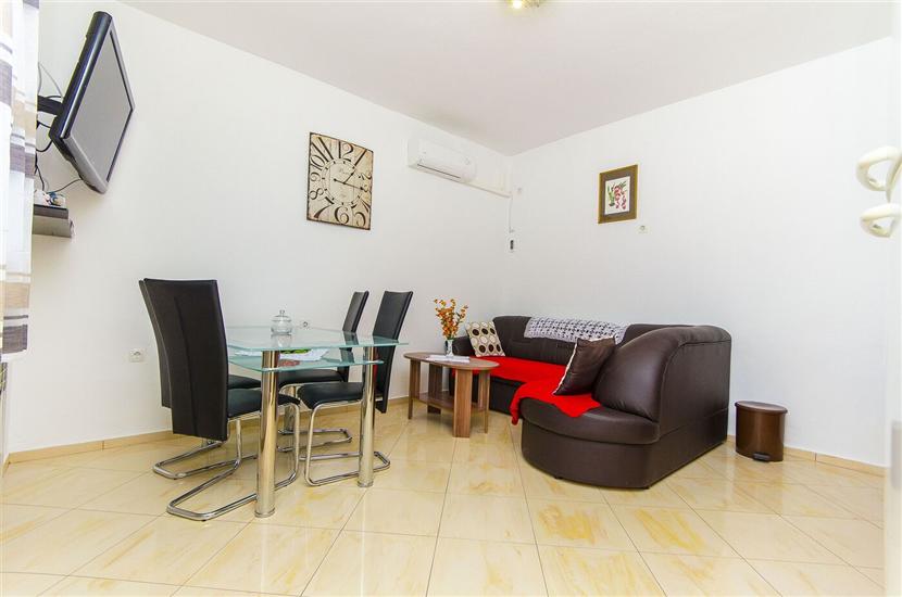 Apartment A1, for 3 persons