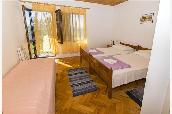 Apartment A1, for 6 persons