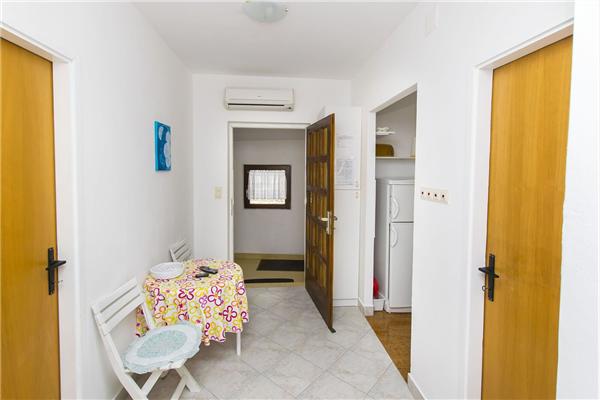 Apartment A1, for 6 persons