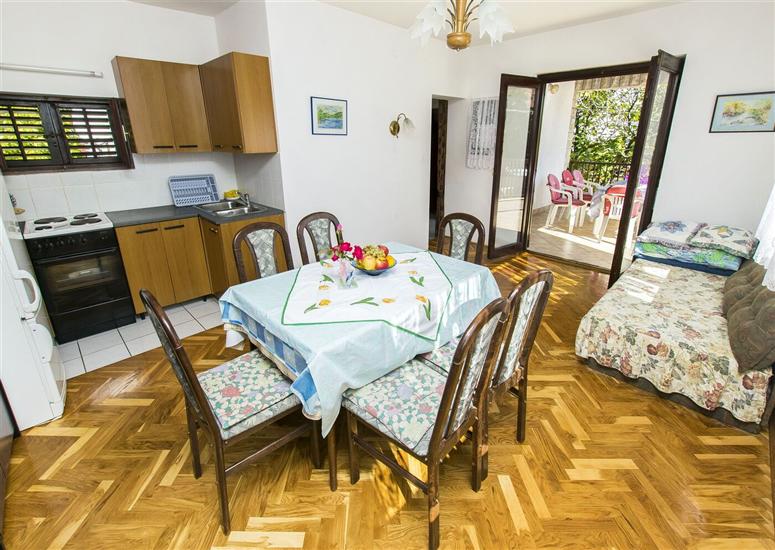 Apartment A1, for 6 persons